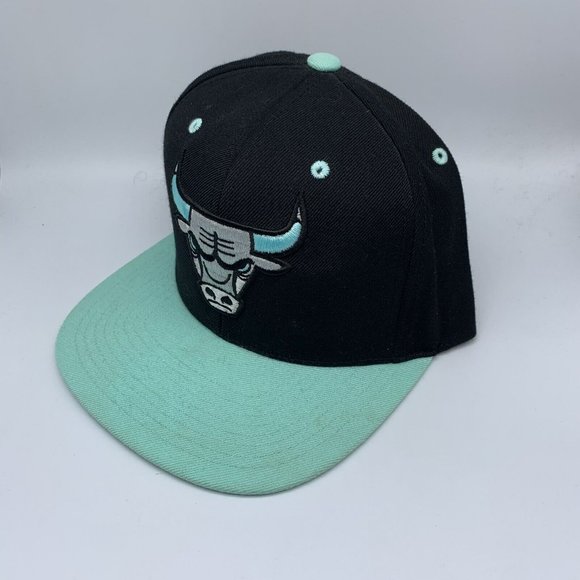 Chicago Bulls Igloo Mitchell & Ness‎ Hat Snapback Cap Michael Jordan - Picture 6 of 6